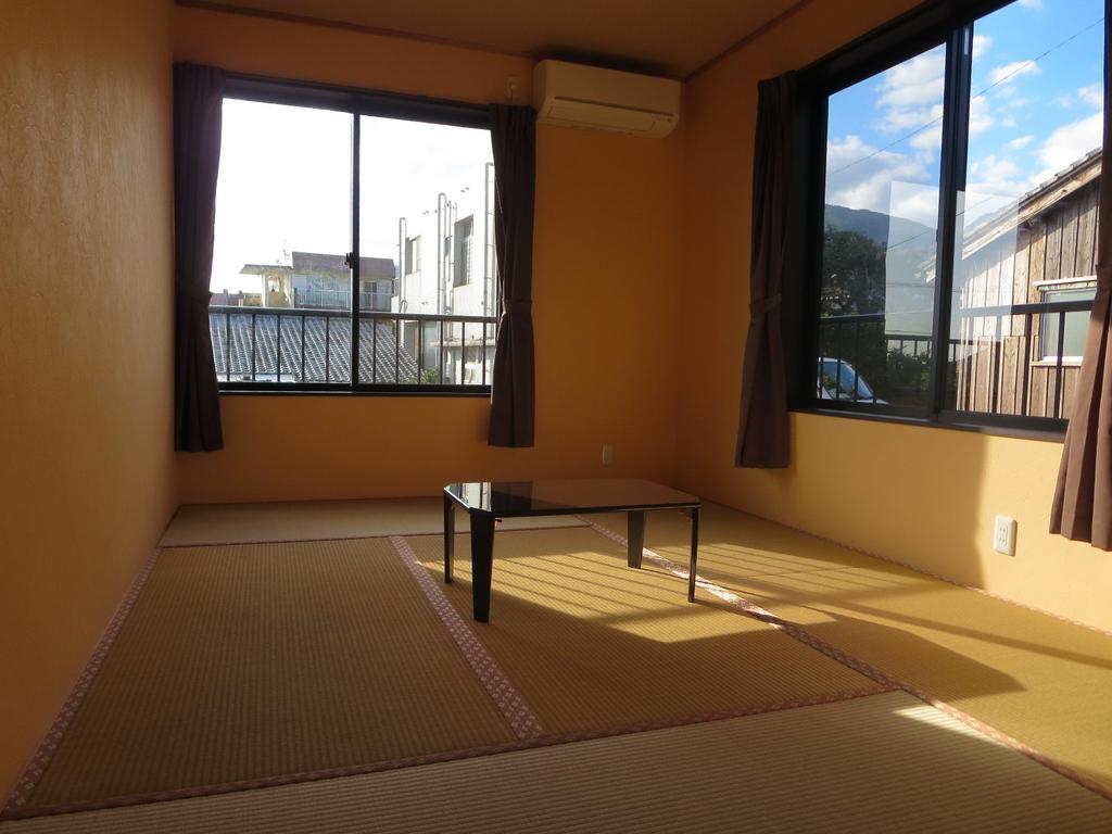 Minshuku Iwakawa Hotel ยากูชิมา ภายนอก รูปภาพ