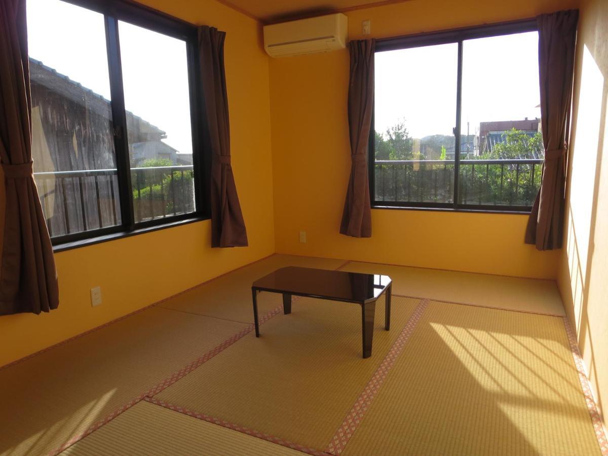 Minshuku Iwakawa Hotel ยากูชิมา ภายนอก รูปภาพ